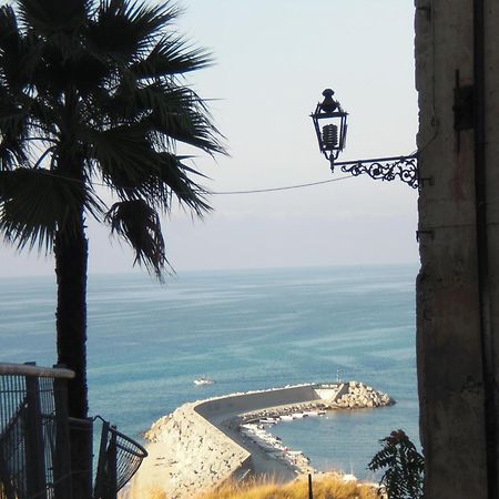 Отель Borgo Di Santa Barbara Санта-Доменика Экстерьер фото