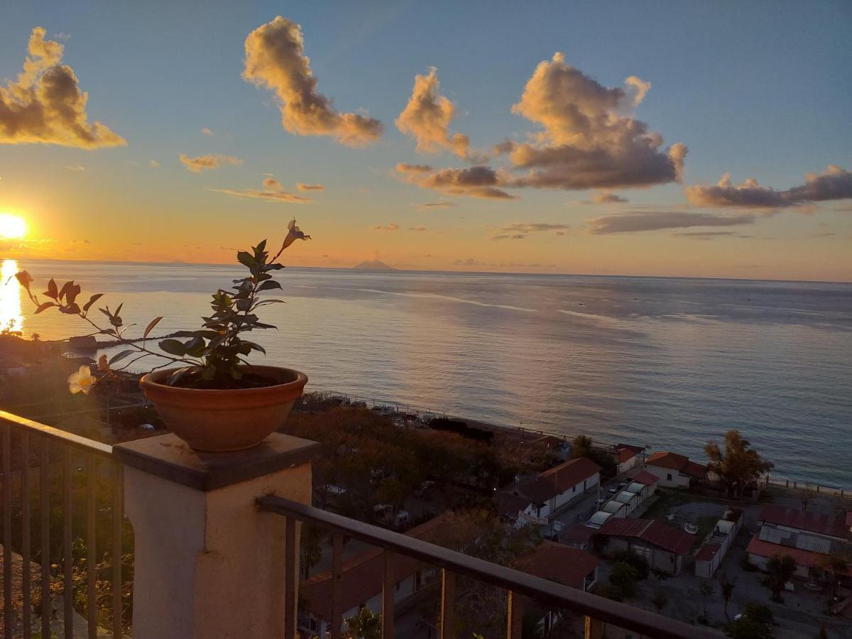 Отель Borgo Di Santa Barbara Санта-Доменика Экстерьер фото
