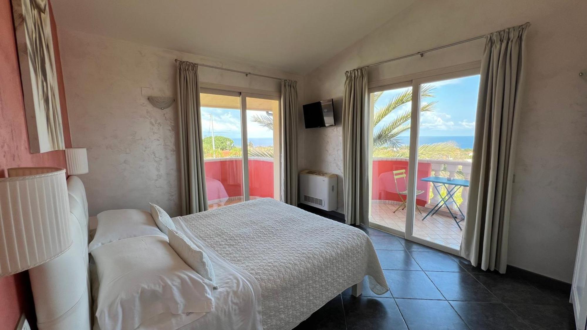 Отель Borgo Di Santa Barbara Санта-Доменика Экстерьер фото