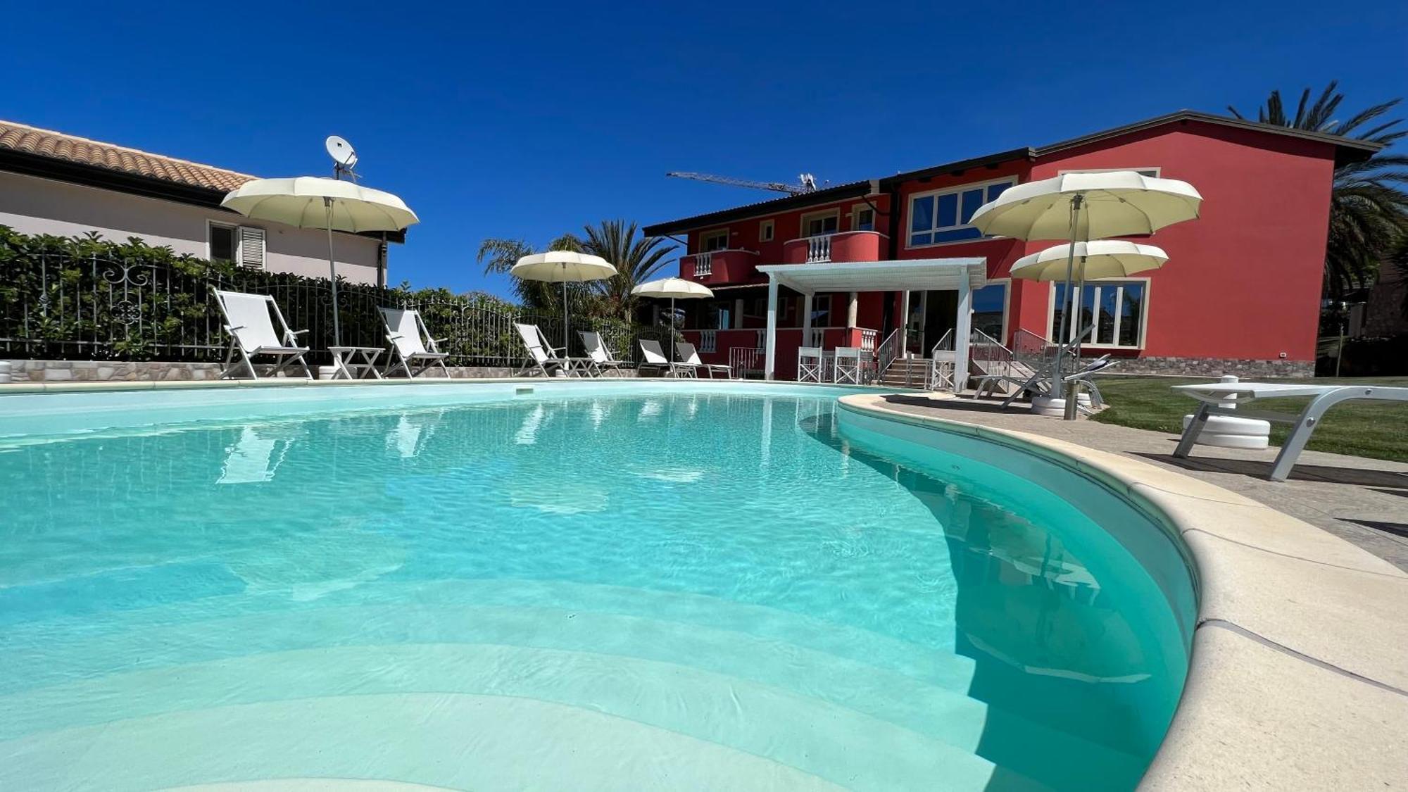 Отель Borgo Di Santa Barbara Санта-Доменика Экстерьер фото