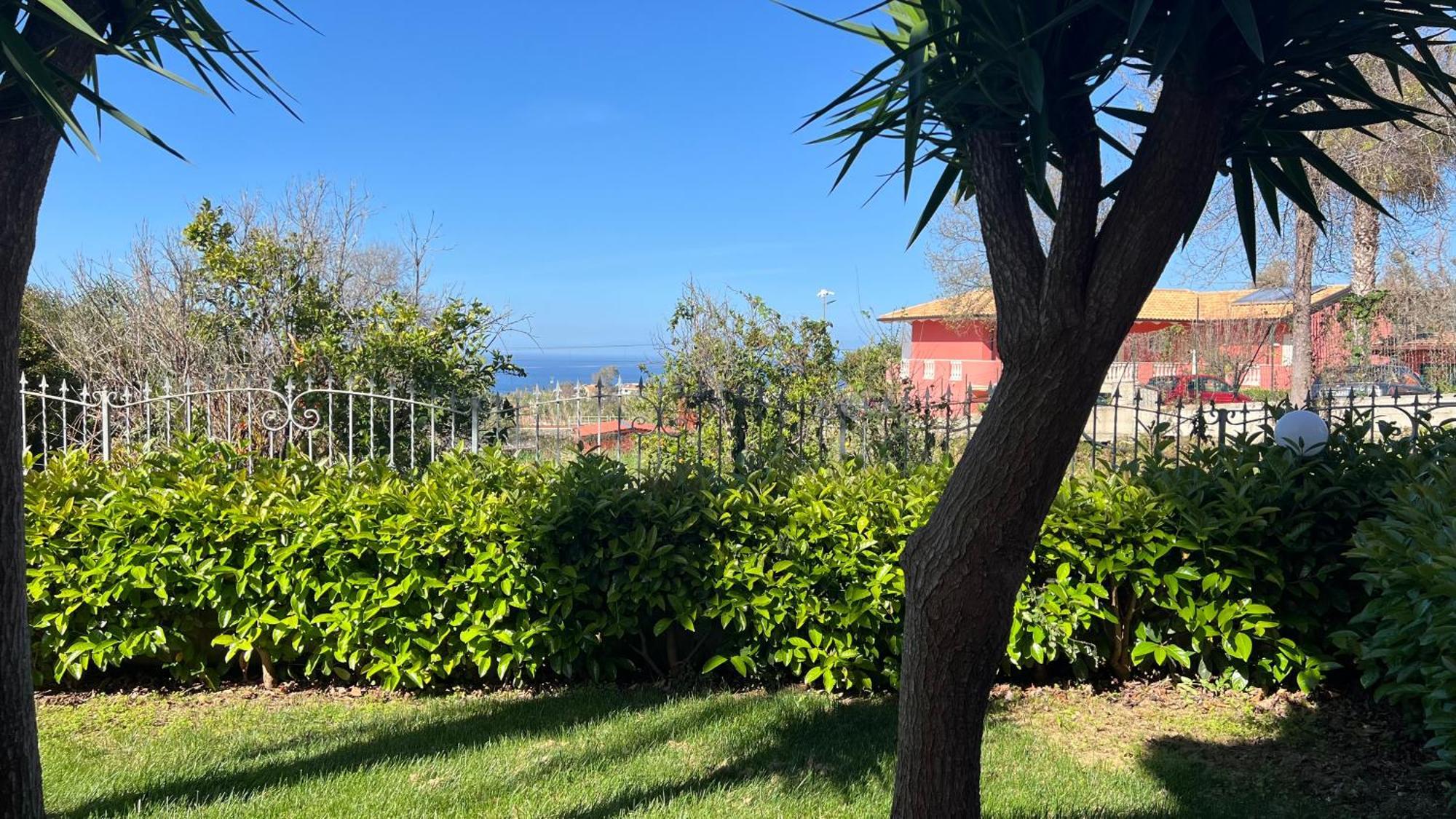 Отель Borgo Di Santa Barbara Санта-Доменика Экстерьер фото