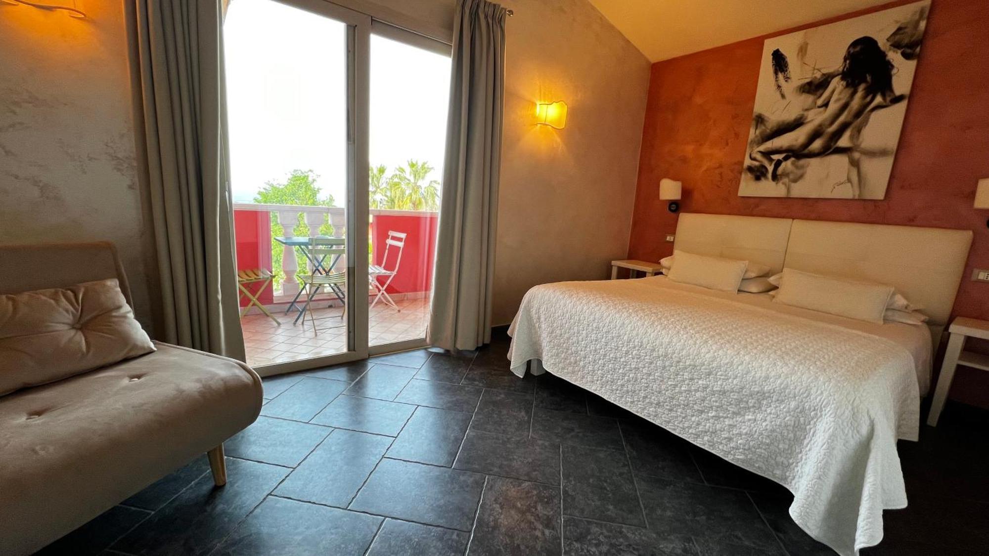 Отель Borgo Di Santa Barbara Санта-Доменика Экстерьер фото